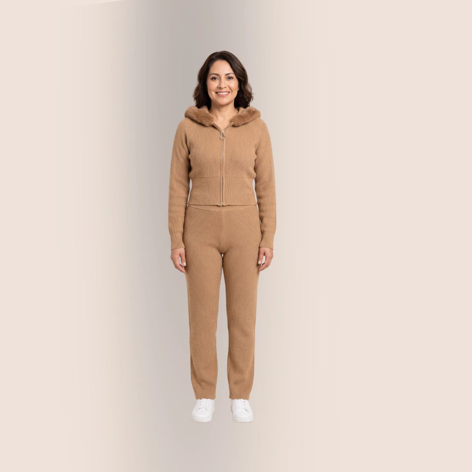 Conjunto Tejido Mujer con Capucha Peluche - Camel