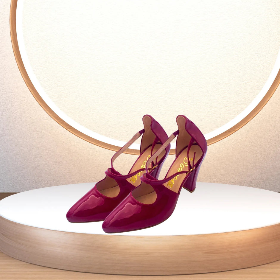 Tacones Cruzados con Tiras color rojo charol