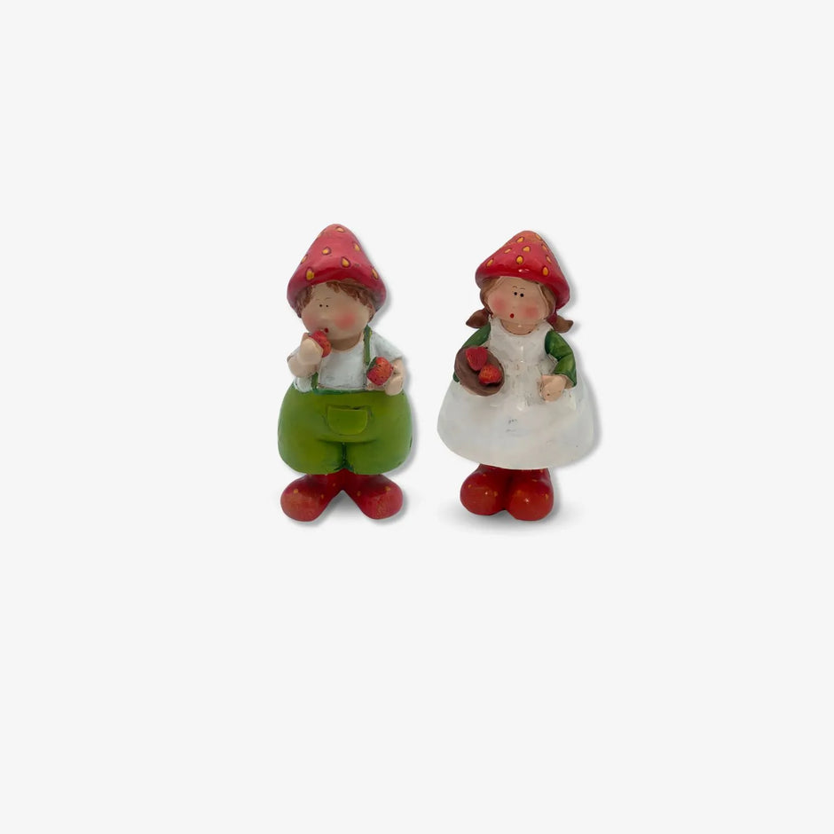 Adorno Figura Decorativa de Niños  con Cesta de Fresas