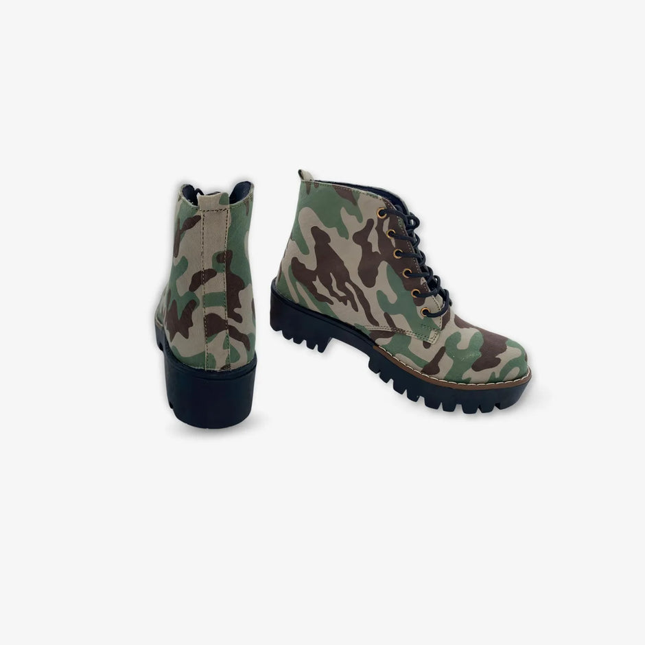 Botines de Camuflaje  con Pasador y  Plataforma para Mujer