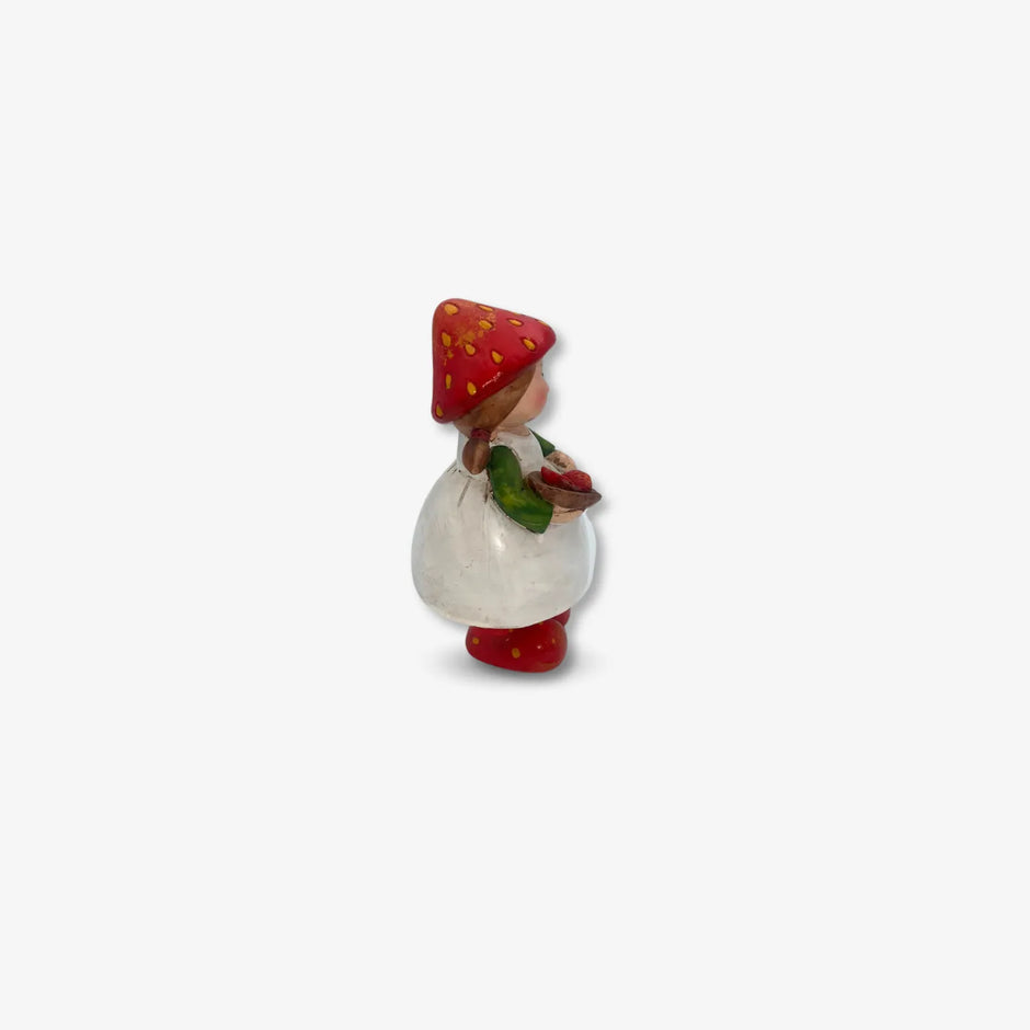 Adorno Figura Decorativa de Niños  con Cesta de Fresas
