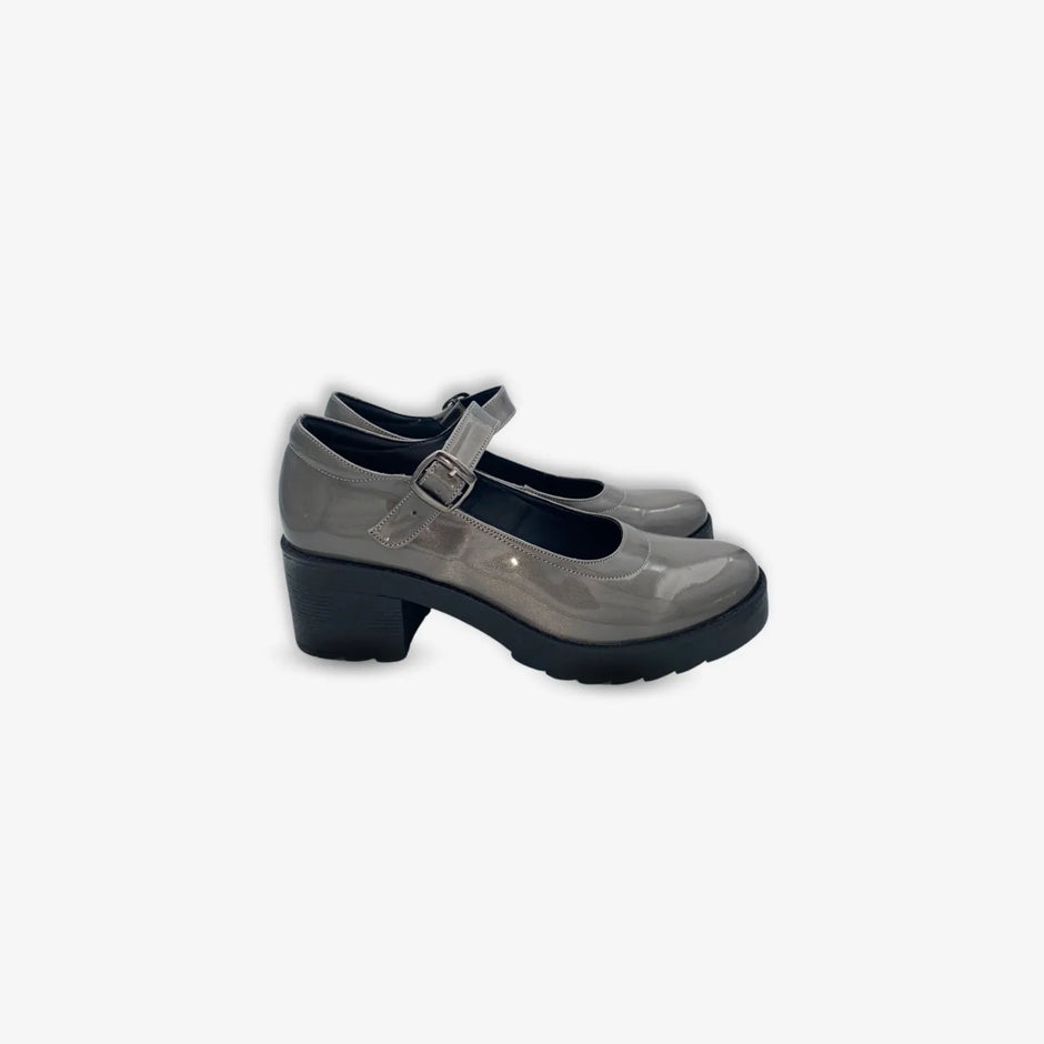 Zapatos para mujer con correa Modelo Mary Jane en plomo cromado