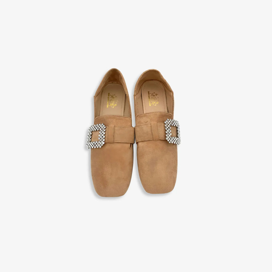 Zapatos planos con hebilla con detalles brillantes aterciopelados con punta semi cuadrada color  Beige  claro