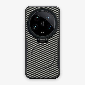 Case CamShield Carbono Xiaomi 14 Ultra en Gris Plateado: diseño en fibra de carbono, tapa de cámara que se abre como parante, compatible con accesorios magnéticos