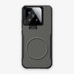 Case CamShield Carbono Xiaomi 15 en Gris Plateado: diseño en fibra de carbono, tapa de cámara que se abre como parante, compatible con accesorios magnéticos
