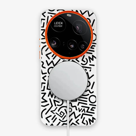 Case Core Paracas Armor Magnético Xiaomi 15 Ultra en Blanco: funda con diseño garabato y aro metálico naranja en la cámara, con aro magnético