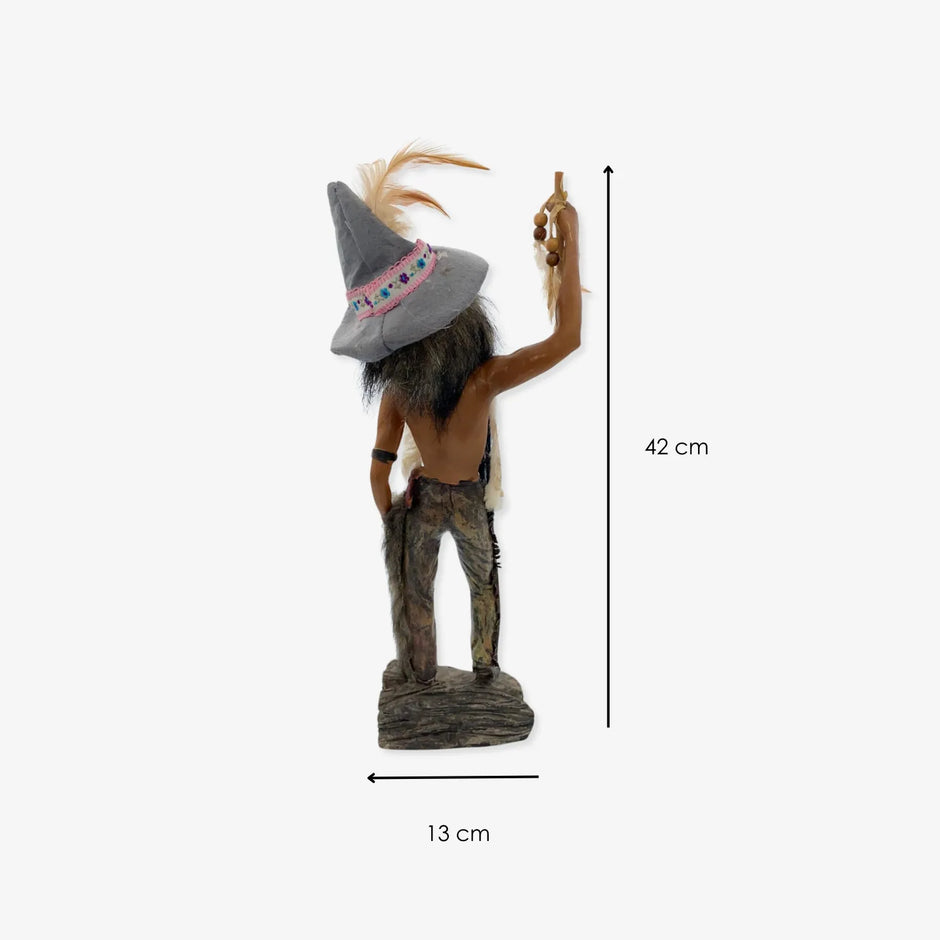 Figura de Artesanía Nativa con Detalles Auténticos