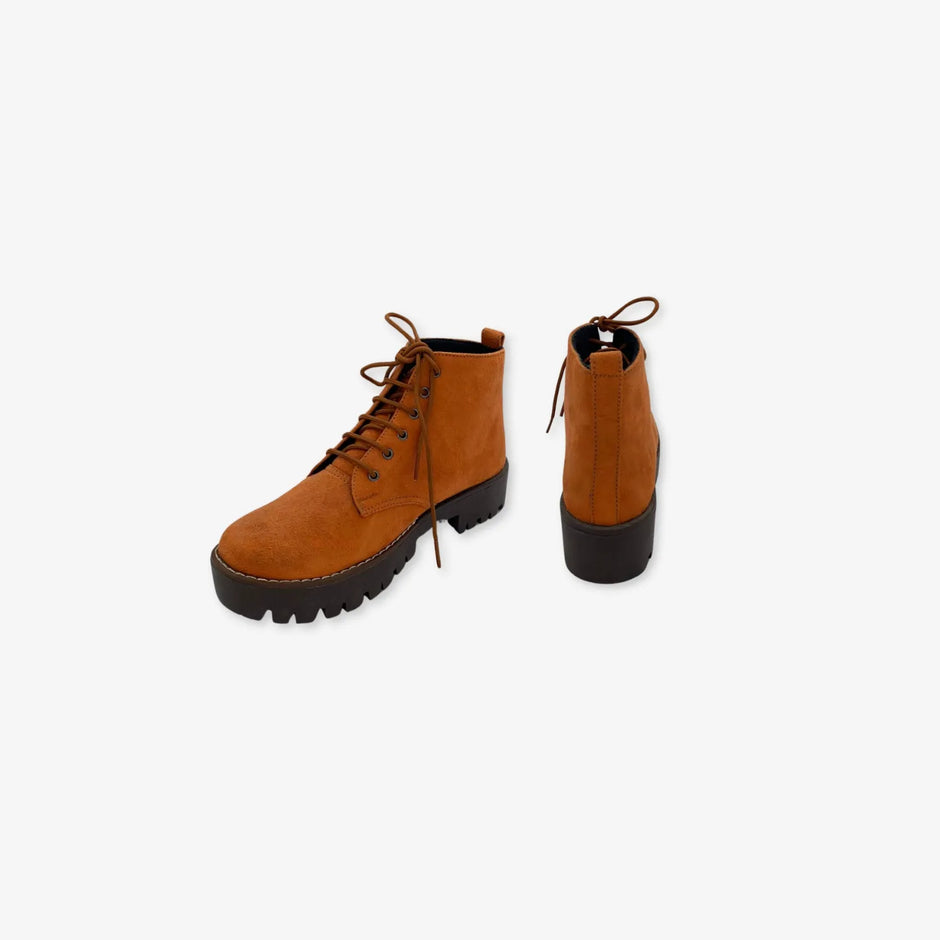 Botines de Gamuza con Pasador y  Plataforma para Mujer