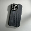 Case Ultra Delgado con Diseño Fibra de Carbono - iPhone 15 Pro Max | Luxo Negro 03