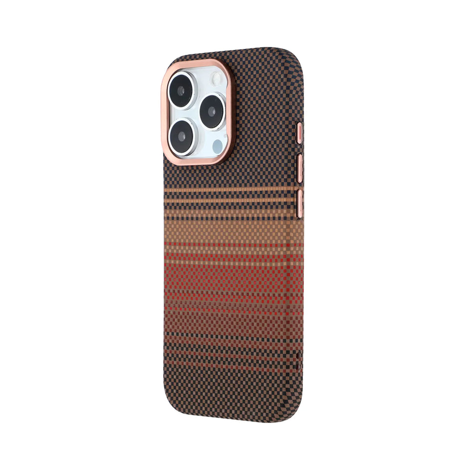 Case Ultra Delgado con Diseño Fibra de Carbono para iPhone 15 Pro Max | Luxo Naranja 03