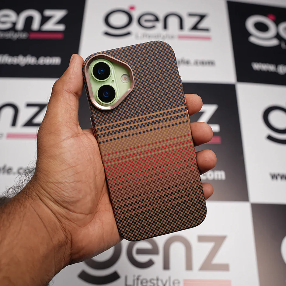 Case Ultra Delgado con Diseño Fibra de Carbono para iPhone 16 | Luxo Naranja 03